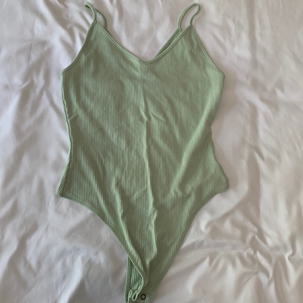 American Eagle mint Vneck body suit
